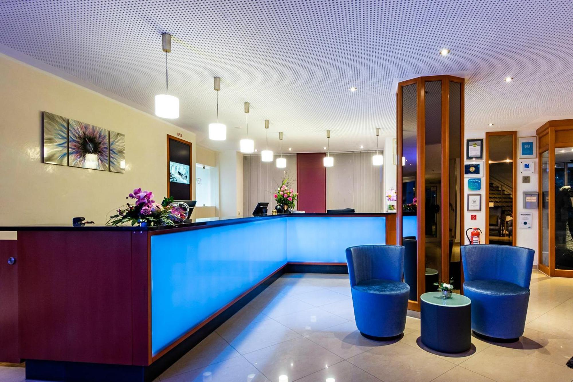 Wellness- Und Gartenhotel Heusser Bad Duerkheim Exterior photo